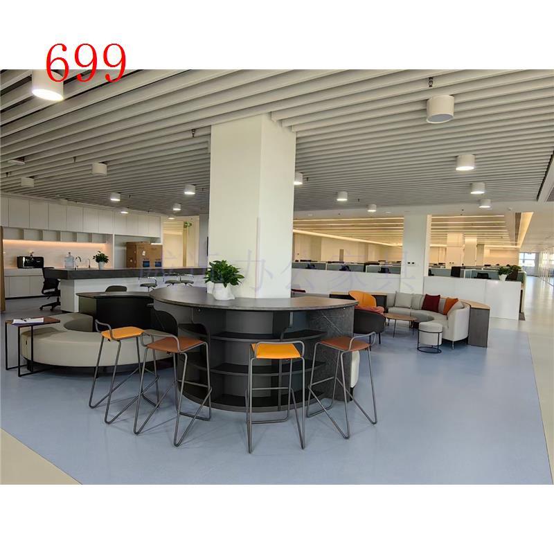 699